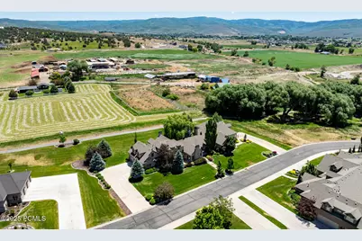 185 E 1970, Heber City, UT 84032 - Photo 2