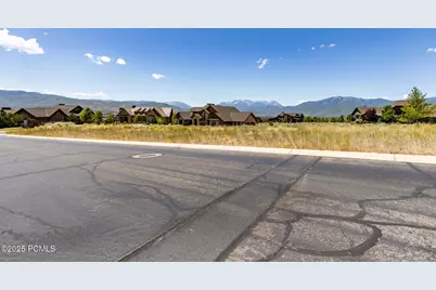 1067 E Chimney Rock Way, Heber City, UT 84032 - Photo 10