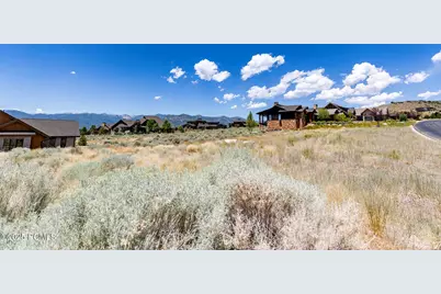 1067 E Chimney Rock Way, Heber City, UT 84032 - Photo 2