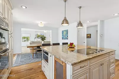 1925 E Hillcrest Avenue, Salt Lake City, UT 84106 - Photo 16