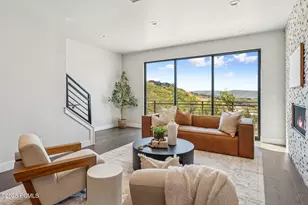 881 E Grizzly Draw Ct, Hideout, UT 84036 - Photo 2