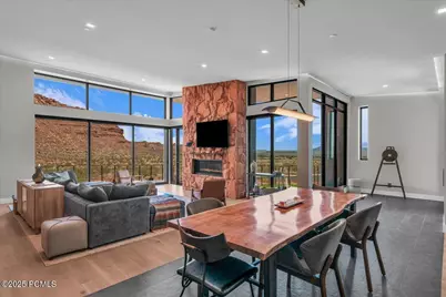 705 N Sanctuary Place, Ivins, UT 84738 - Photo 10