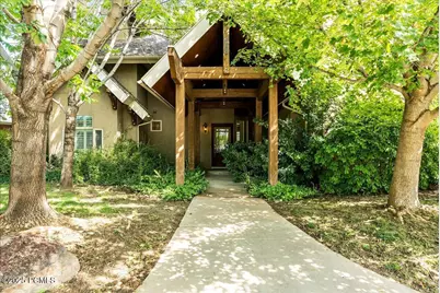 4757 S Meadowview Road, Murray, UT 84107 - Photo 8