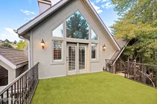 2238 E Cottonwood Cove Ln, Cottonwood Heights, UT 84121 - Photo 68