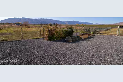 7768 N 1075, Huntsville, UT 84317 - Photo 96