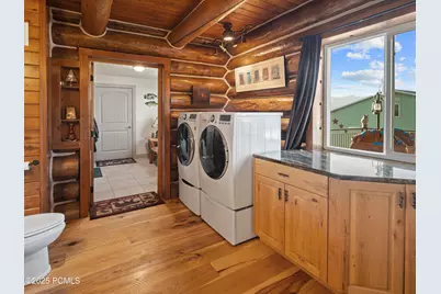 7768 N 1075, Huntsville, UT 84317 - Photo 28