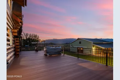 7768 N 1075, Huntsville, UT 84317 - Photo 10