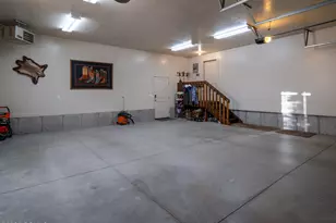 7768 N 1075, Huntsville, UT 84317 - Photo 32