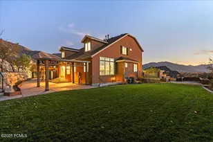 2541 E Stonebury Loop Rd, Springville, UT 84663 - Photo 8