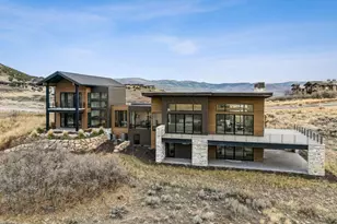 2005 Lookout Peak Cir, Heber City, UT 84032 - Photo 2