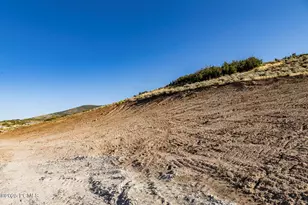 1315 E Wildflower Cir, Heber City, UT 84032 - Photo 10