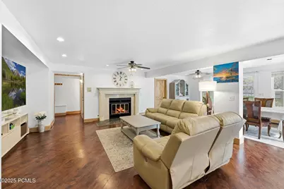 11551 S Woodhampton Drive, Sandy, UT 84092 - Photo 26