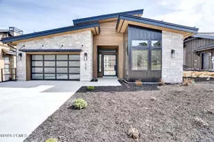 1561 W Crystal Vw Ct, Mayflower Mountain, UT 84032 - Photo 2