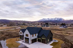 387 E 7900 St, Huntsville, UT 84317 - Photo 12