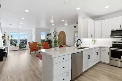 4752 S Hillhouse Cove, Murray, UT 84107 - Photo 12