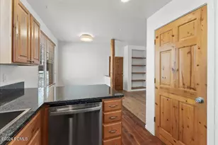 1600 Pinebrook Blvd, Park City, UT 84098 - Photo 12