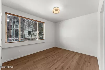 1600 Pinebrook Boulevard #Apt E4, Park City, UT 84098 - Photo 18
