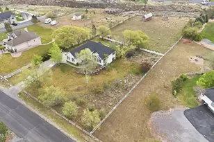 9390 N Canyon Wash Dr, Eagle Mountain, UT 84005 - Photo 36