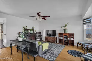 7462 S 2300, Cottonwood Heights, UT 84121 - Photo 4