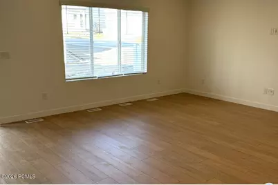 1478 W Bright Eyes Lane, Saratoga Springs, UT 84045 - Photo 4
