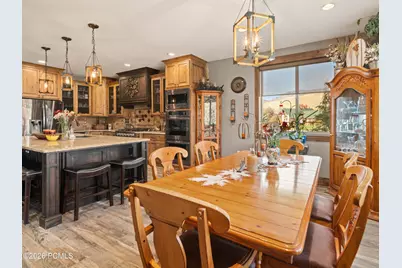 152 N 8750, Huntsville, UT 84317 - Photo 32