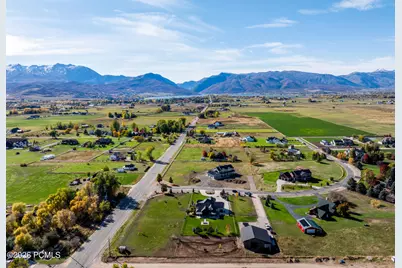 152 N 8750, Huntsville, UT 84317 - Photo 88