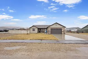 1527 S Uinta View Circle, Francis, UT 84036 - Photo 1