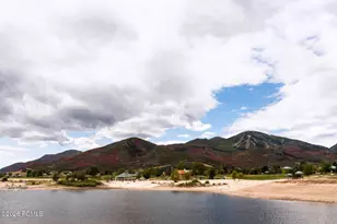 488 E Kayak Dr, Hideout, UT 84036 - Photo 16