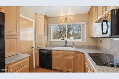 275 S 100, Heber City, UT 84032 - Photo 8