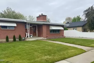 275 S 100, Heber City, UT 84032 - Photo 2