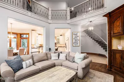 5083 S Clarenden Place, Holladay, UT 84117 - Photo 4