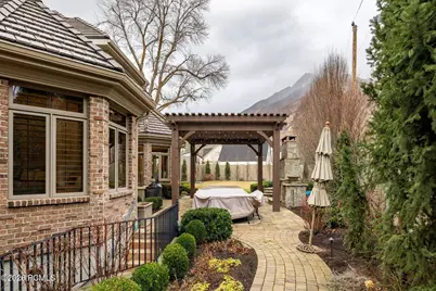 5083 S Clarenden Place, Holladay, UT 84117 - Photo 28