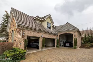 5083 S Clarenden Pl, Holladay, UT 84117 - Photo 24