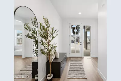 8569 S Round Stone Cove, Sandy, UT 84094 - Photo 2