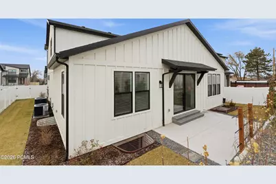 8569 S Round Stone Cove, Sandy, UT 84094 - Photo 28