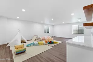 8569 S Round Stone Cove, Sandy, UT 84094 - Photo 24