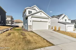 3381 E Stillwater Dr, Eagle Mountain, UT 84005 - Photo 8
