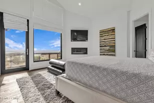 717 W Moose Hill Rd, Park City, UT 84098 - Photo 16