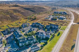 900 Bitner Rd, Park City, UT 84098 - Photo 2