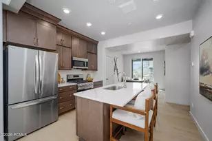 2071 Pinnacle Ln, Heber City, UT 84032 - Photo 10