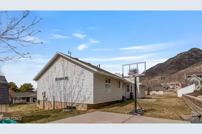 320 E 1350, Pleasant Grove, UT 84062 - Photo 44