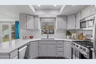 320 E 1350, Pleasant Grove, UT 84062 - Photo 6