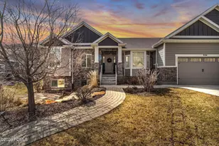 324 E Saddle Dr, Midway, UT 84049 - Photo 1