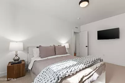 11655 N Shoreline Drive, Hideout, UT 84036 - Photo 24