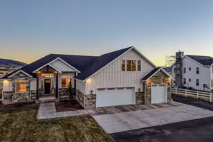 352 E Boulderville Rd, Oakley, UT 84055 - Photo 2