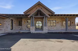 2044 E Notch Mountain Cir, Heber City, UT 84032 - Photo 4