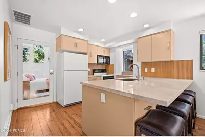 2149 Apache Trail #Apt 18, Park City, UT 84098 - Photo 6