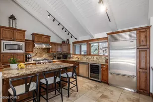 2358 Good Trump Ct, Park City, UT 84060 - Photo 8