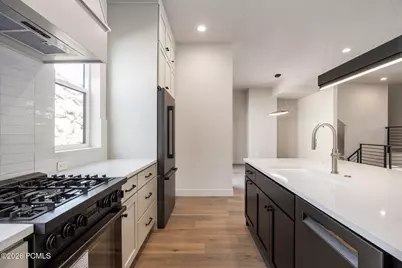 372 W Ascent Drive, Hideout, UT 84036 - Photo 10