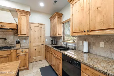 5168 E Fairview Loop #Unit C604, Eden, UT 84310 - Photo 6